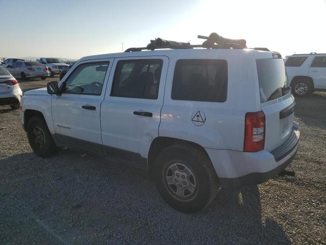 1C4NJPBB9ED853913 - 2014 JEEP PATRIOT SPORT WHITE photo 2