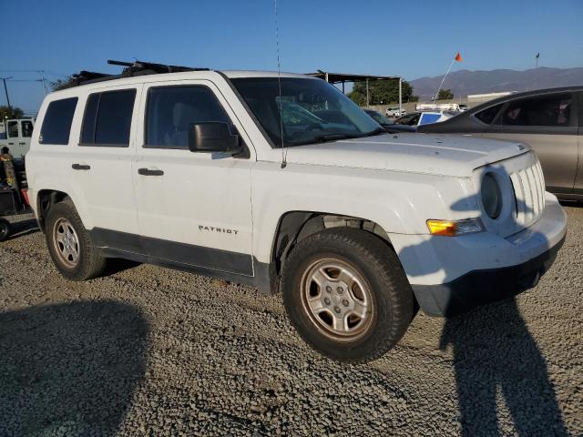 1C4NJPBB9ED853913 - 2014 JEEP PATRIOT SPORT WHITE photo 4