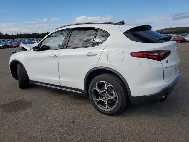 ZASPAKBN0P7D55274 - 2023 ALFA ROMEO STELVIO TI თეთრი ფოტო 2