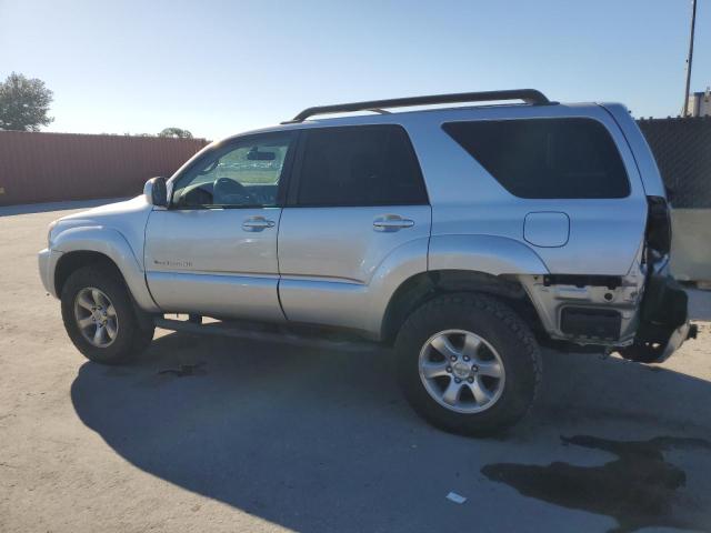 JTEBU14R068073385 - 2006 TOYOTA 4RUNNER SR5 فضي صورة 2