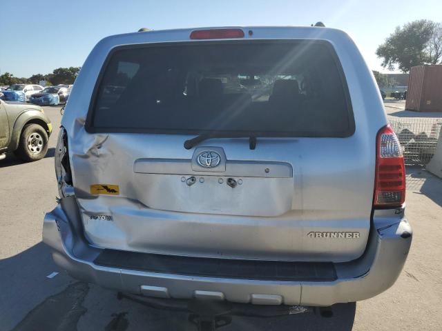 JTEBU14R068073385 - 2006 TOYOTA 4RUNNER SR5 فضي صورة 6
