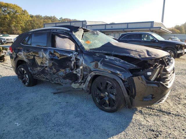 1V2HE2CAXRC231664 - 2024 VOLKSWAGEN ATLAS CROS SE Чорний фото 4