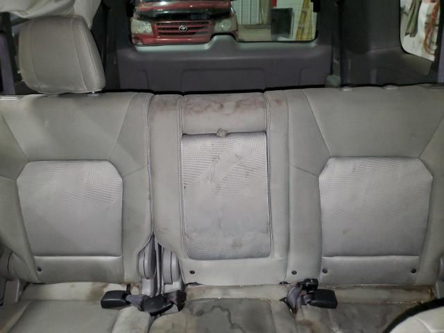 5FNYF3H2XCB019945 - 2012 HONDA PILOT LX GRAY photo 10