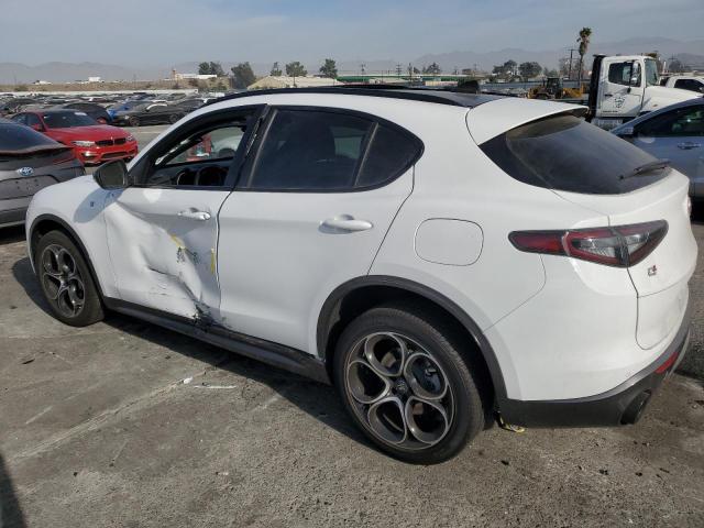 ZASPAKBN8R7D74741 - 2024 ALFA ROMEO STELVIO TI WHITE photo 2