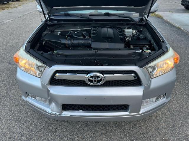 JTEBU5JR7B5052301 - 2011 TOYOTA 4RUNNER SR5 ვერცხლისფერი ფოტო 7