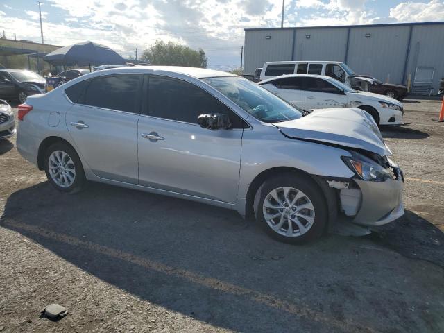 3N1AB7AP1JY218459 - 2018 NISSAN SENTRA S ვერცხლისფერი ფოტო 4