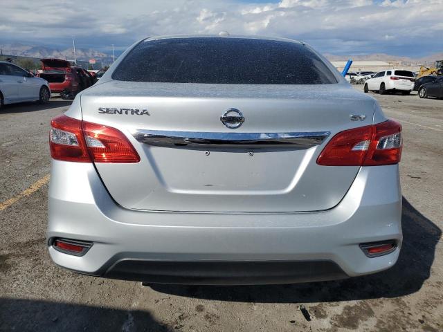 3N1AB7AP1JY218459 - 2018 NISSAN SENTRA S ვერცხლისფერი ფოტო 6