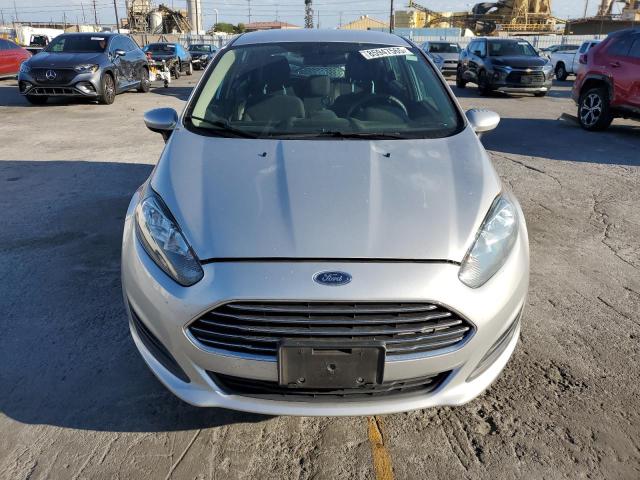 3FADP4EJ0KM142652 - 2019 FORD FIESTA SE Gümüş foto 5