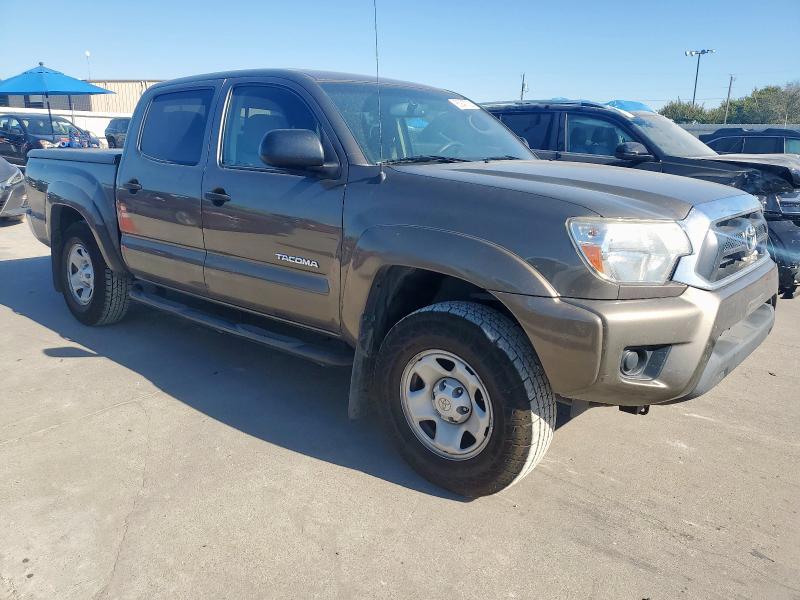 5TFJX4GN5CX008910 - 2012 TOYOTA TACOMA DOUBLE CAB Коричневий фото 4