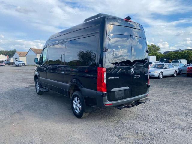 W1Z4EFVY7LP229198 - 2020 MERCEDES-BENZ SPRINTER 2500 BLACK photo 2