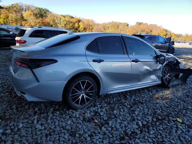 4T1T11BK5PU105436 - 2023 TOYOTA CAMRY SE NIGHT SHADE SILVER photo 3