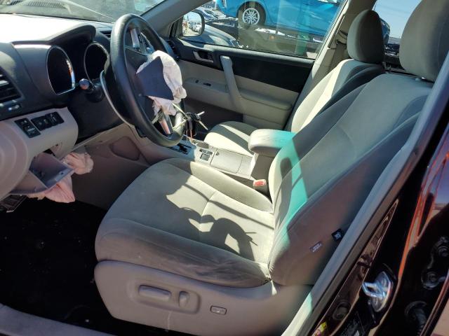 5TDZK3EH4DS106763 - 2013 TOYOTA HIGHLANDER BASE Каштановый фото 7