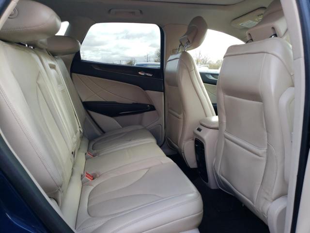 5LMCJ3D92KUL07453 - 2019 LINCOLN MKC RESERVE Blau Foto 10
