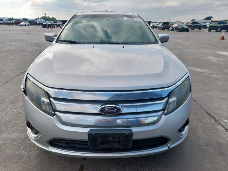 3FAHP0JG6BR238549 - 2011 FORD FUSION SEL SILVER photo 5