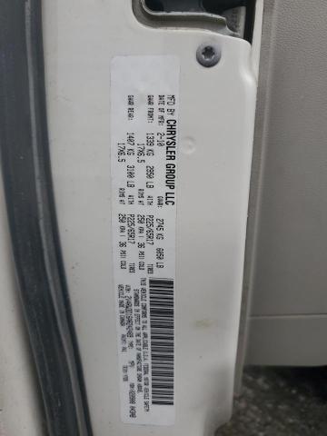 2V4RW3D16AR242489 - 2010 VOLKSWAGEN ROUTAN SE WHITE photo 14