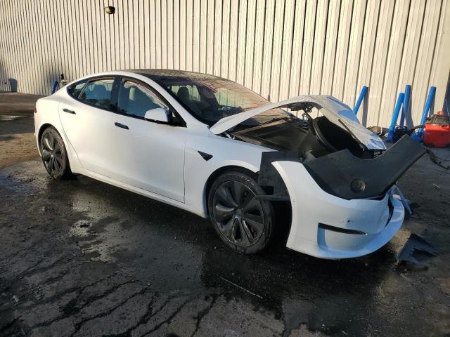 5YJSA1E60MF439151 - 2021 TESLA MODEL S WHITE photo 4