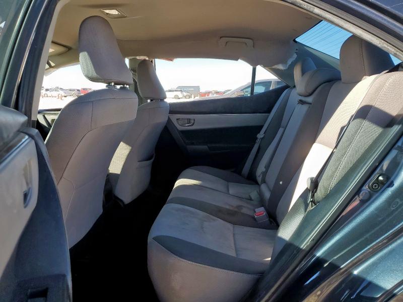 5YFBURHE5JP757226 - 2018 TOYOTA COROLLA L Grafit foto 10