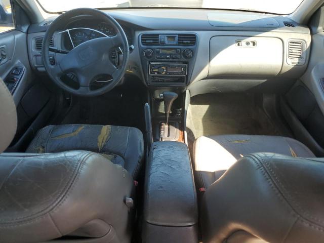 1HGCG1652YA101694 - 2000 HONDA ACCORD EX SILVER photo 8