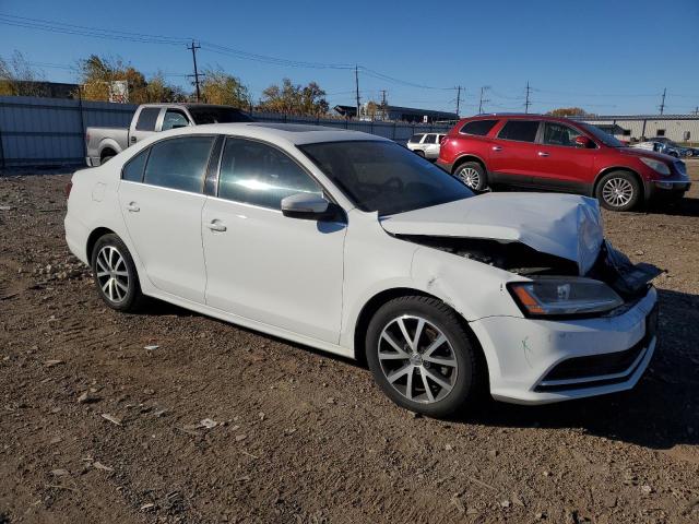 3VWDB7AJ6HM330128 - 2017 VOLKSWAGEN JETTA SE WHITE photo 4