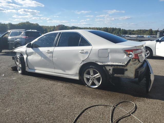4T1BF1FK2DU228534 - 2013 TOYOTA CAMRY L თეთრი ფოტო 2