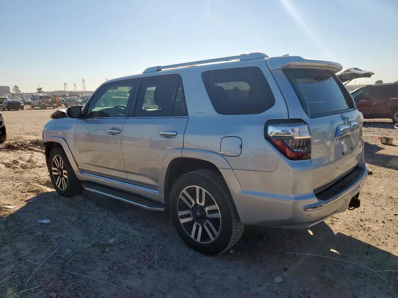 JTEBU5JR9G5323348 - 2016 TOYOTA 4RUNNER SR5/SR5 PREMIUM 银色 照片 2