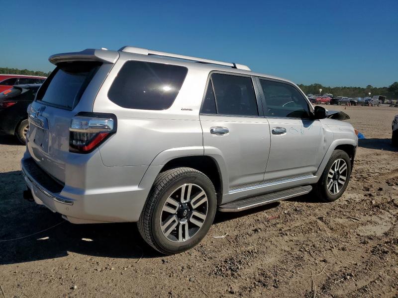 JTEBU5JR9G5323348 - 2016 TOYOTA 4RUNNER SR5/SR5 PREMIUM 银色 照片 3