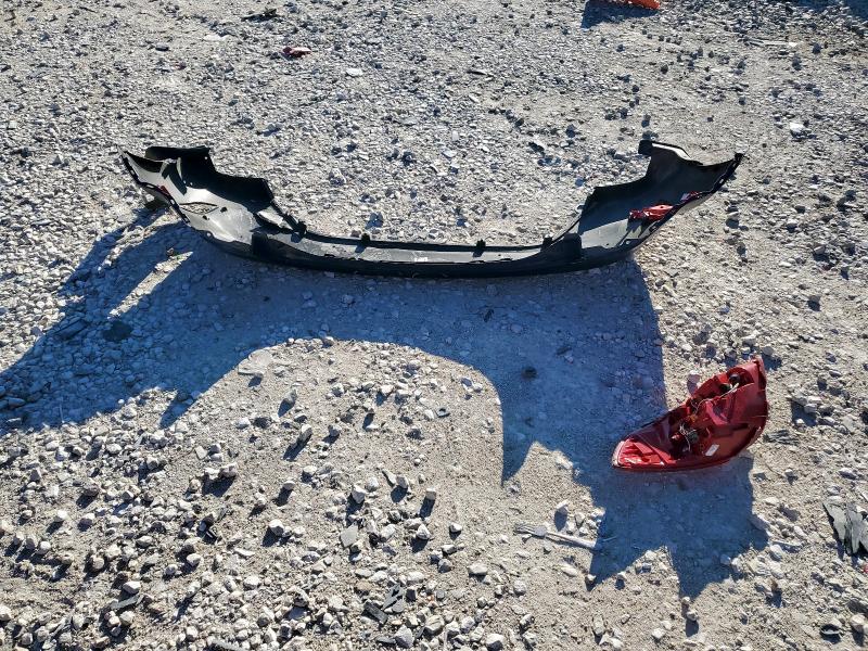 KMHTC6AD5GU301130 - 2016 HYUNDAI VELOSTER BLUE photo 12