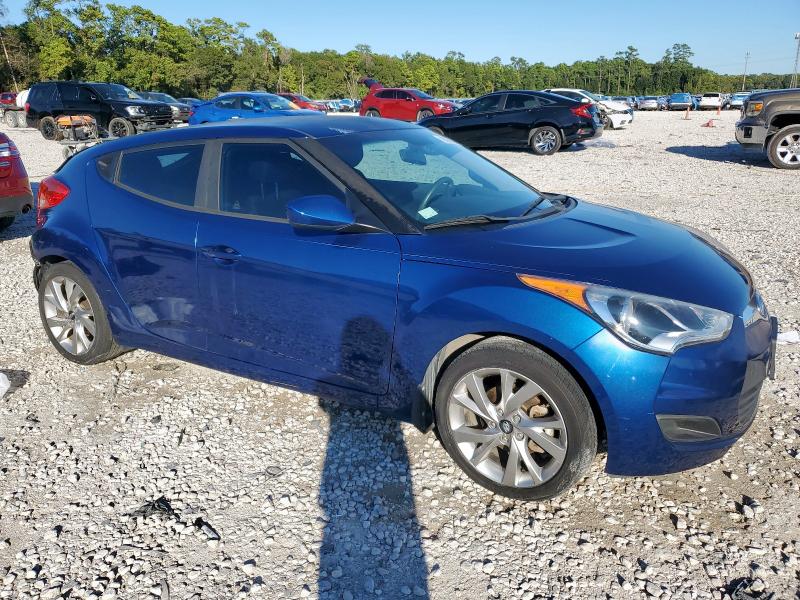 KMHTC6AD5GU301130 - 2016 HYUNDAI VELOSTER BLUE photo 4