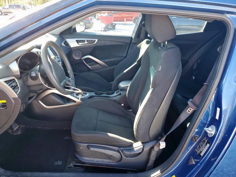 KMHTC6AD5GU301130 - 2016 HYUNDAI VELOSTER BLUE photo 7