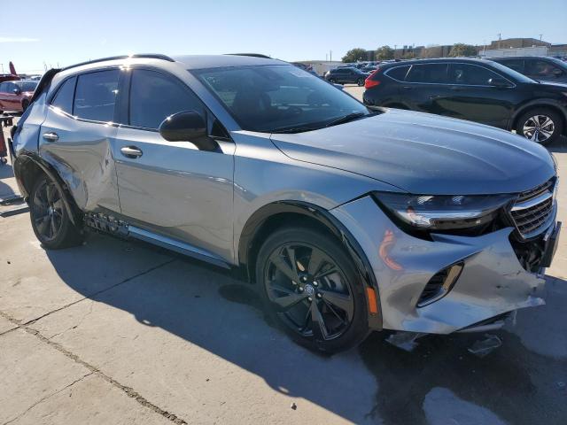 LRBFZNR4XPD034578 - 2023 BUICK ENVISION ESSENCE Boz foto 4