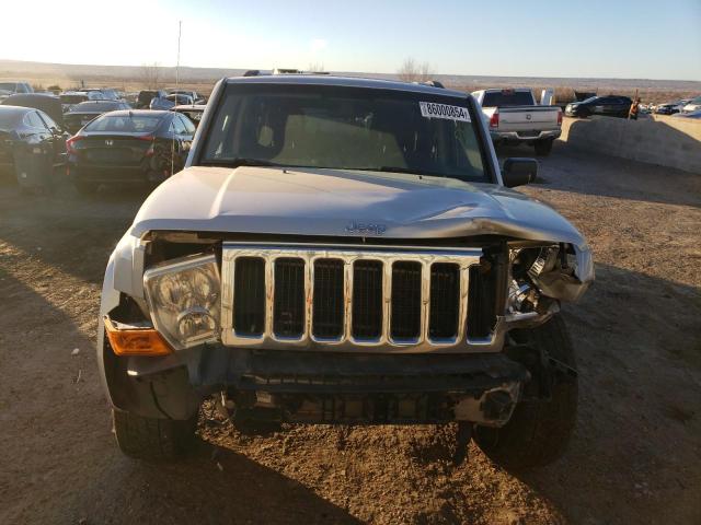 1J8HH48KX8C105432 - 2008 JEEP COMMANDER SPORT فضي صورة 5