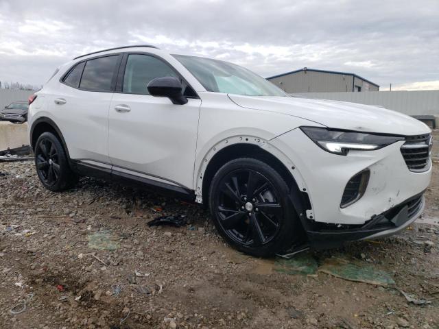 LRBAZLR45MD196001 - 2021 BUICK ENVISION PREFERRED WHITE photo 4