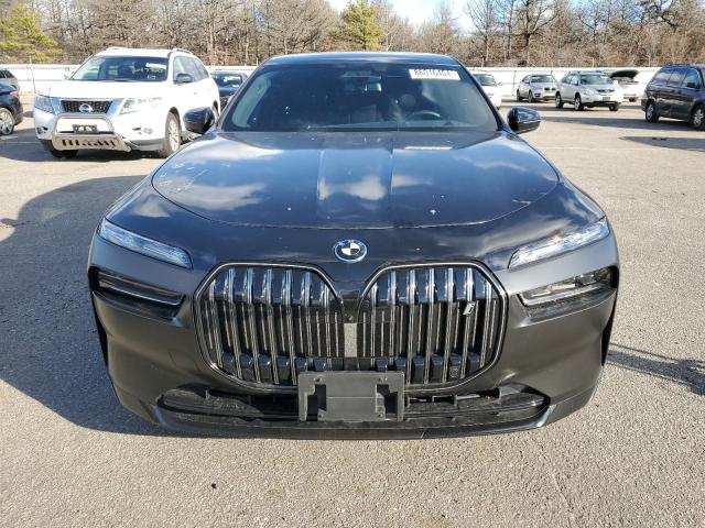 WBY53EJ07RCP22309 - 2024 BMW I7 XDRIVE60 Schwarz Foto 5