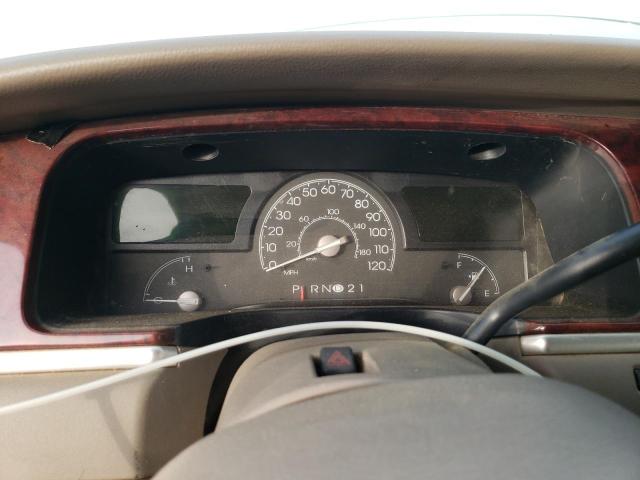 1LNHM81W33Y664125 - 2003 LINCOLN TOWN CAR EXECUTIVE Weiß Foto 9