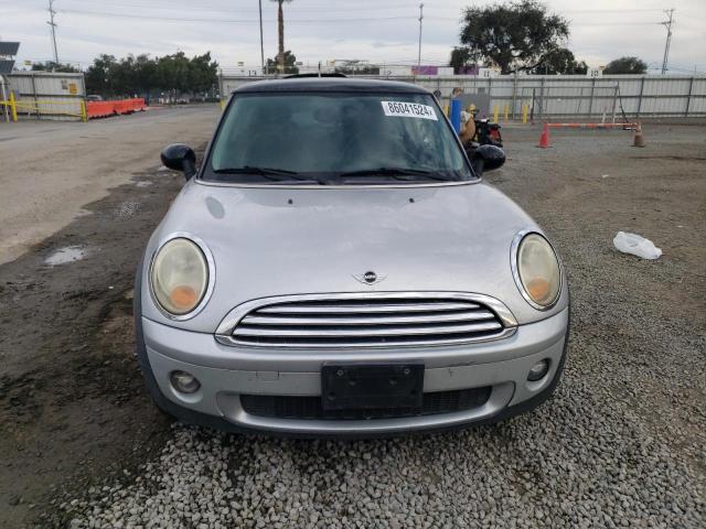 WMWMF33527TT51538 - 2007 MINI COOPER SILVER photo 5