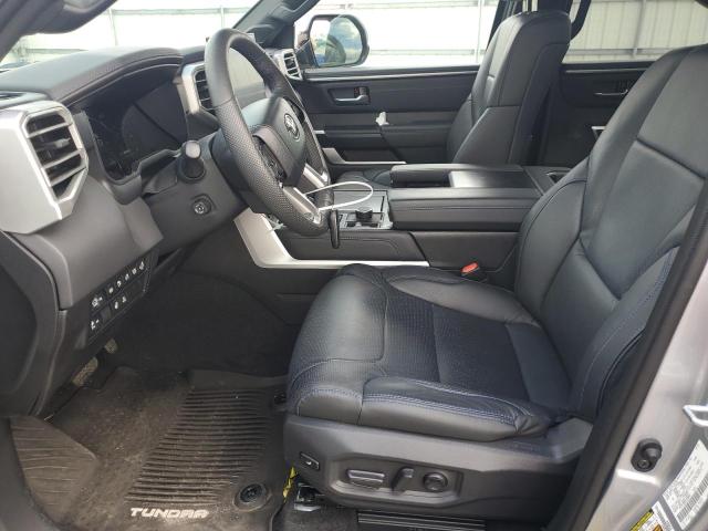 5TFNC5DB6RX060049 - 2024 TOYOTA TUNDRA CREWMAX PLATINUM ვერცხლისფერი ფოტო 7