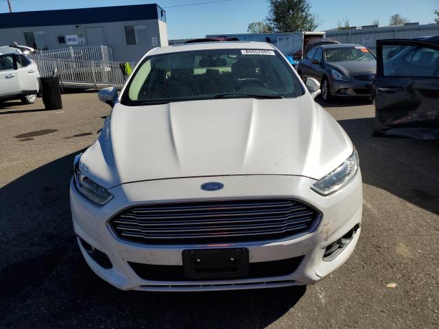 3FA6P0HR4DR266772 - 2013 FORD FUSION SE WHITE photo 5