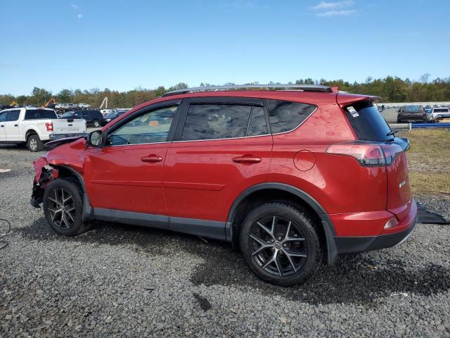 JTMJFREV6HJ166217 - 2017 TOYOTA RAV4 SE RED photo 2