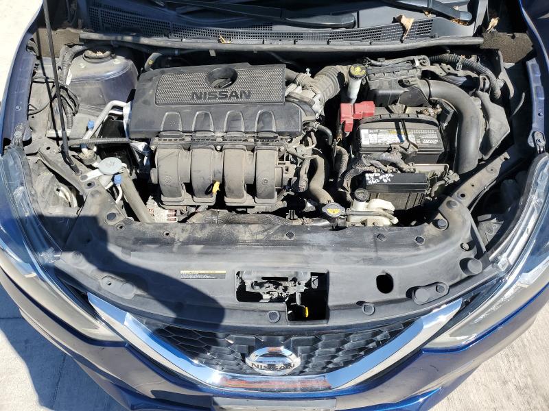 3N1AB7AP0JY345946 - 2018 NISSAN SENTRA S 蓝色 照片 11