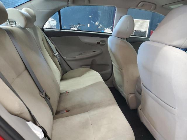 2T1BU4EE7DC018953 - 2013 TOYOTA COROLLA BASE Rot Foto 10