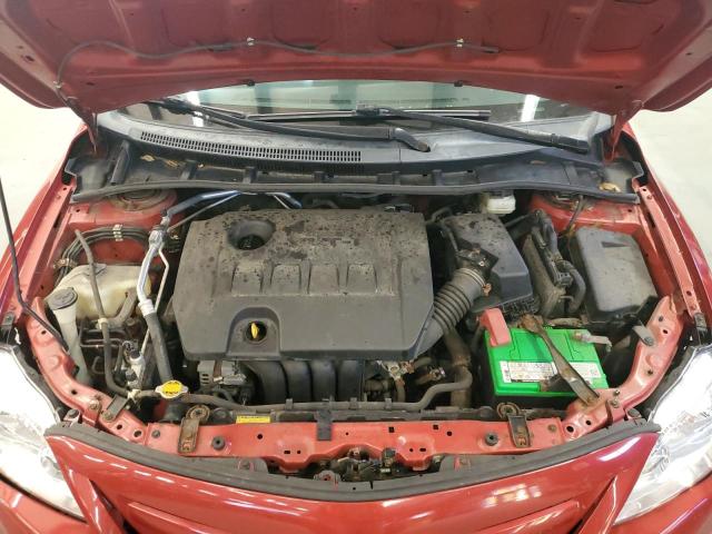 2T1BU4EE7DC018953 - 2013 TOYOTA COROLLA BASE Rot Foto 11