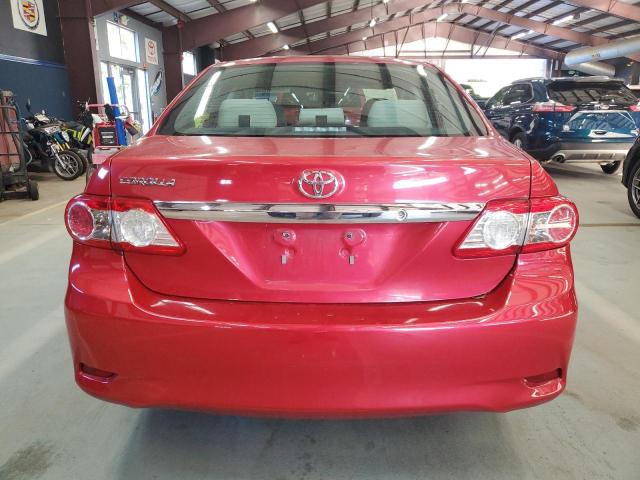2T1BU4EE7DC018953 - 2013 TOYOTA COROLLA BASE Rot Foto 6