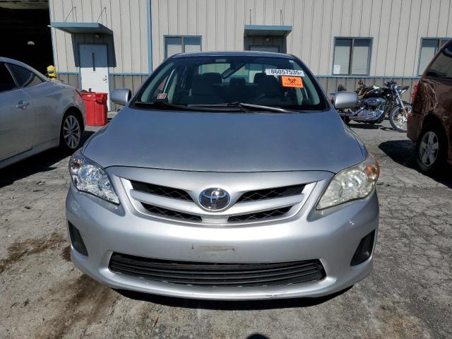 JTDBU4EE9BJ096071 - 2011 TOYOTA COROLLA BASE Gümüş foto 5