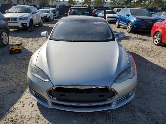 5YJSA1CG6DFP13934 - 2013 TESLA MODEL S SILVER photo 5