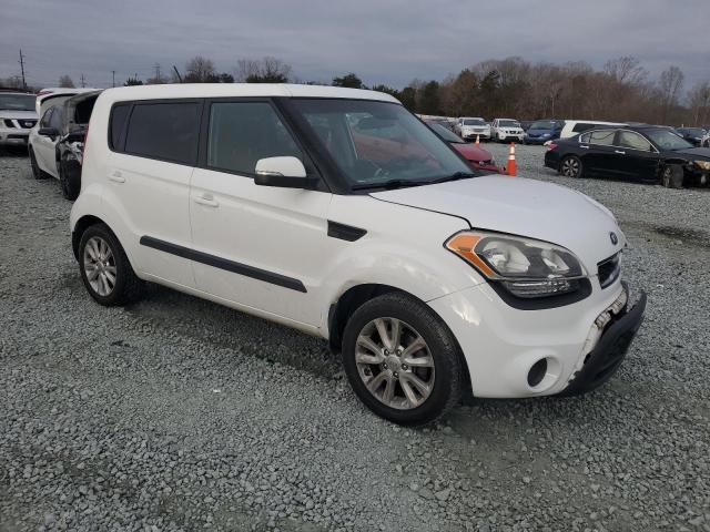KNDJT2A62D7754668 - 2013 KIA SOUL + WHITE photo 4