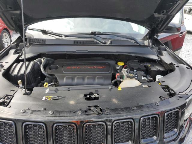 3C4NJCBB4JT304763 - 2018 JEEP COMPASS LATITUDE Қара фото 12