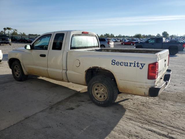 1D3HE22K78S527815 - 2008 DODGE DAKOTA ST WHITE photo 2