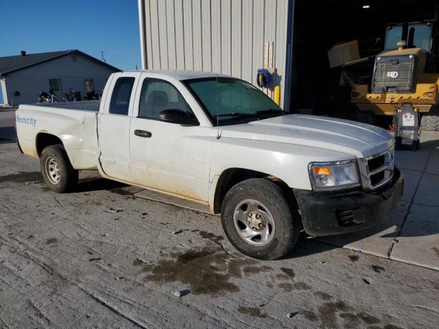 1D3HE22K78S527815 - 2008 DODGE DAKOTA ST WHITE photo 4
