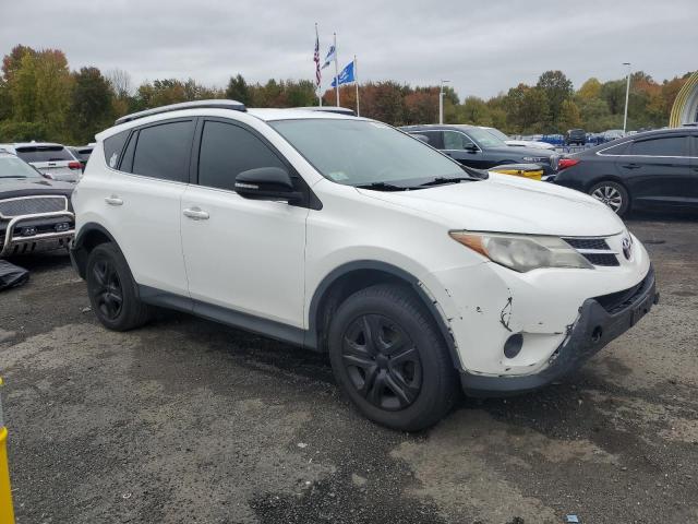 JTMBFREV4ED058936 - 2014 TOYOTA RAV4 LE 白色 照片 4