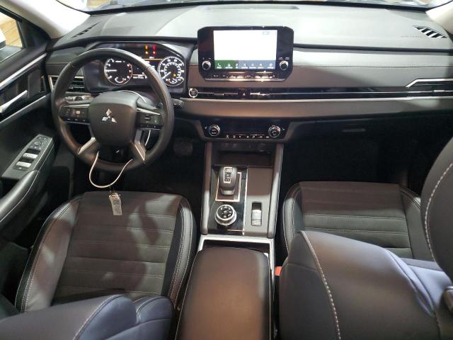 JA4J4VA84RZ084370 - 2024 MITSUBISHI OUTLANDER SE WHITE photo 8